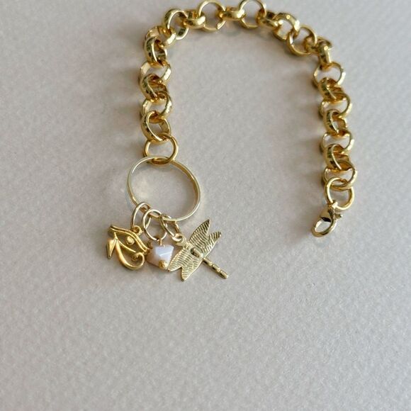 Gold Charm Bracelet R826 - Picture 2 of 4